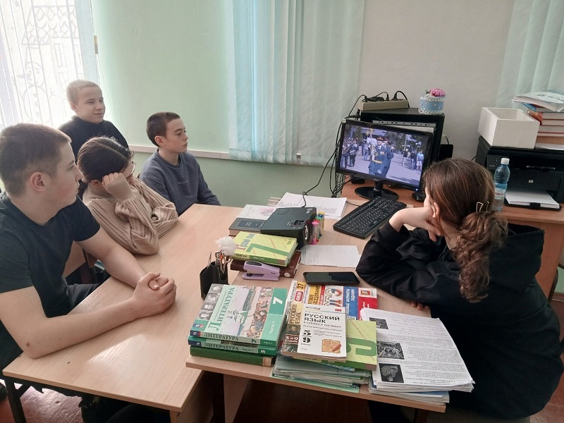 &amp;quot;Рядом с нами&amp;quot;.
