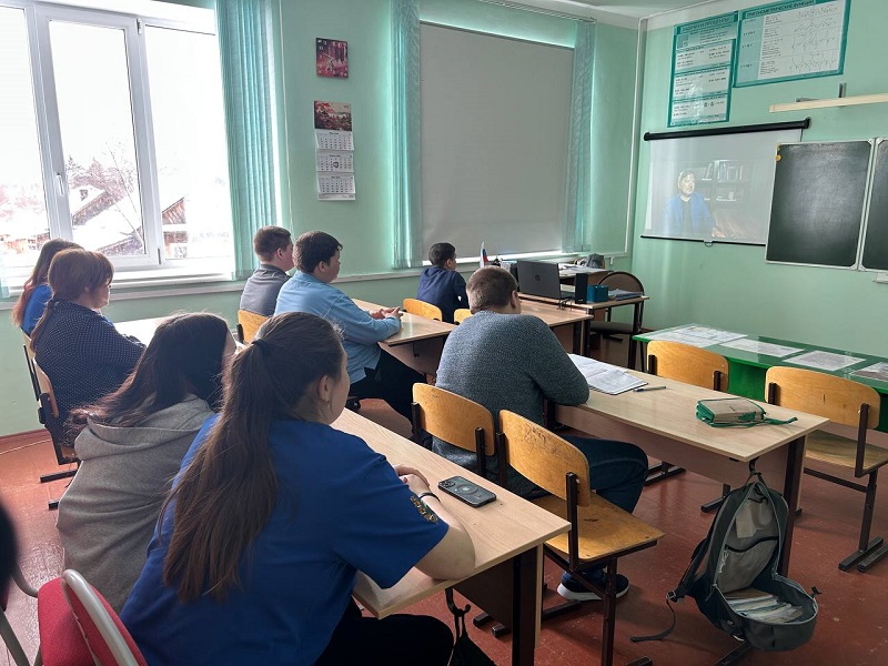 Дню памяти жертв геноцида советского народа.